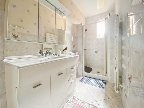 Maison 6 pièces - 130 m² Exclusivité efficity