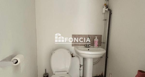 Location Local commercial 2 pièces 55.86 m² - Roussillon 38150