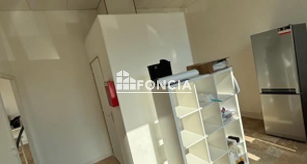 Location Local commercial 2 pièces 55.86 m² - Roussillon 38150