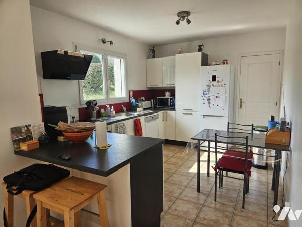 Maison au calme entre bourg et mer