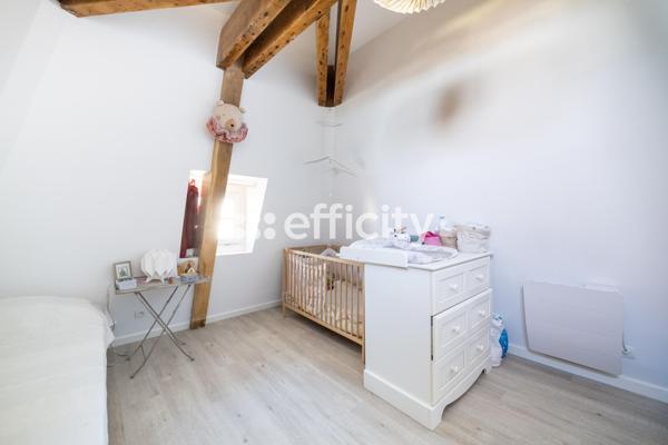 Appartement 6 pièces - 101 m² Exclusivité efficity