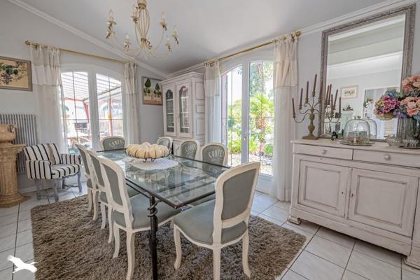 Maison à vendre |  Yvrac |  5 pièces | 165 m²