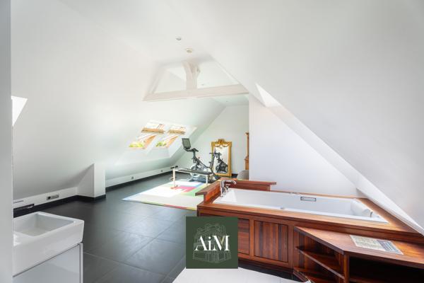 Maison familiale de qualité aux beaux volumes à proximité du Golfe du Morbihan