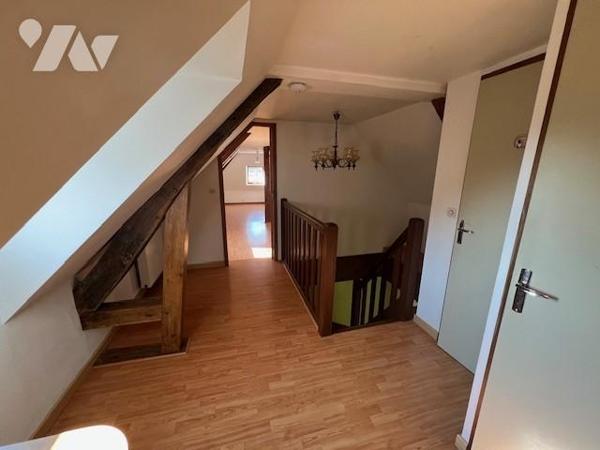 ORBEC PROCHE CENTRE VILLE MAISON COLOMBAGES BEL ENVIRONNEMENT BEAUX VOLUMES