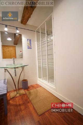 Vente                                                      Maison
                        
                     9 pièces                      252 m2                     à Fourques-sur-Garonne