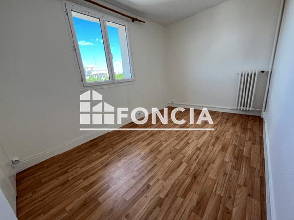 Location Appartement 3 pièces 52.52 m² - 12 RUE D'HERMANVILLE Caen 14000