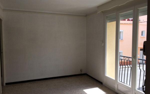 Immeuble à vendre    5 pièces •  Port-la-Nouvelle