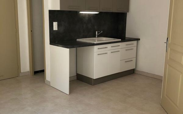 Immeuble à vendre    5 pièces •  Port-la-Nouvelle