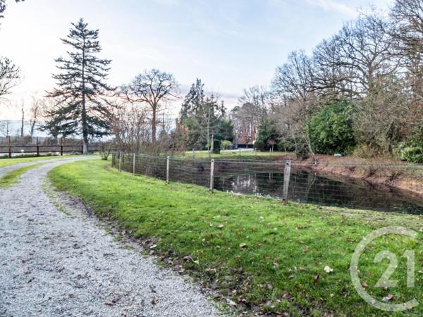 Maison à vendre  7 pièces - 394 m2 L HUISSERIE - 53