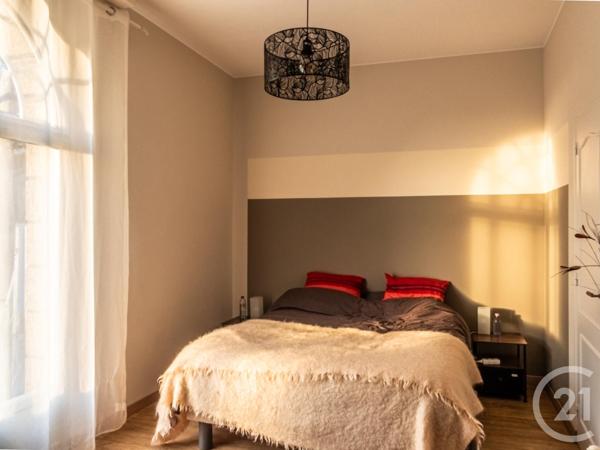 Maison à vendre  7 pièces - 394 m2 L HUISSERIE - 53