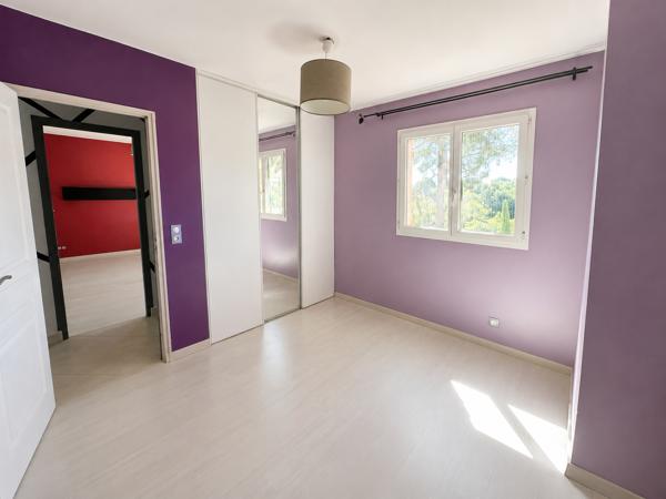 Maison
         4 pièces
        - 120 m² Bien prestige 447 000 € *