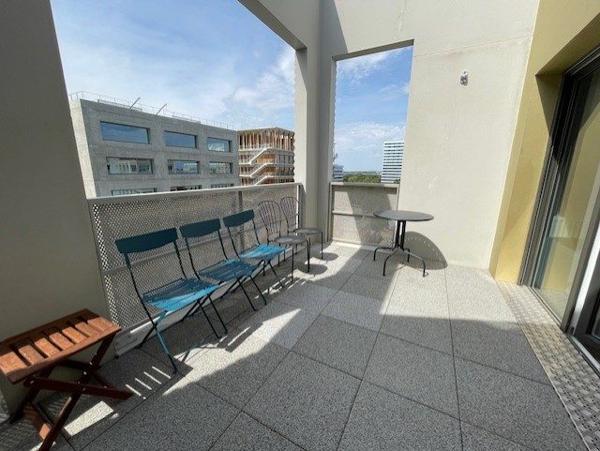 JOLI T3 avec son grand balcon à l’ouest, à proximité du métr