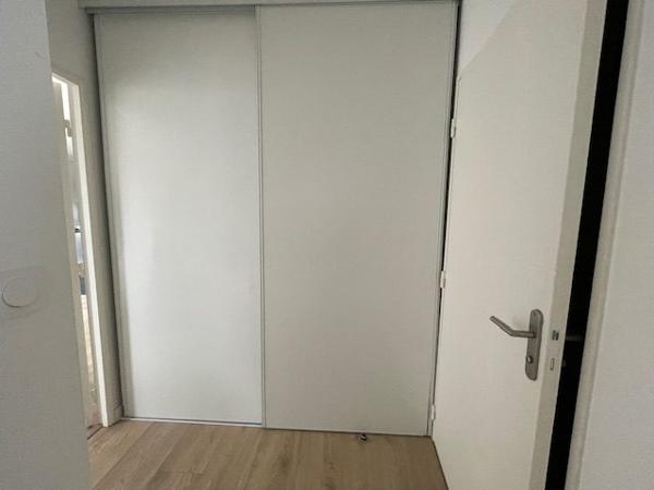 JOLI T3 avec son grand balcon à l’ouest, à proximité du métr