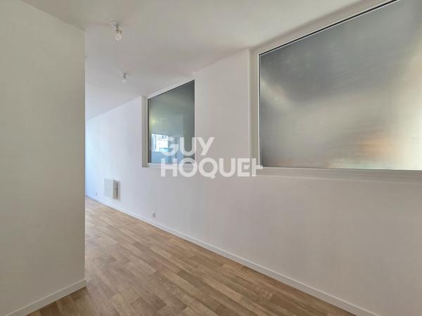 Local commercial à louer de 25 m² à Belleville en Beaujolais - Réf. 764
