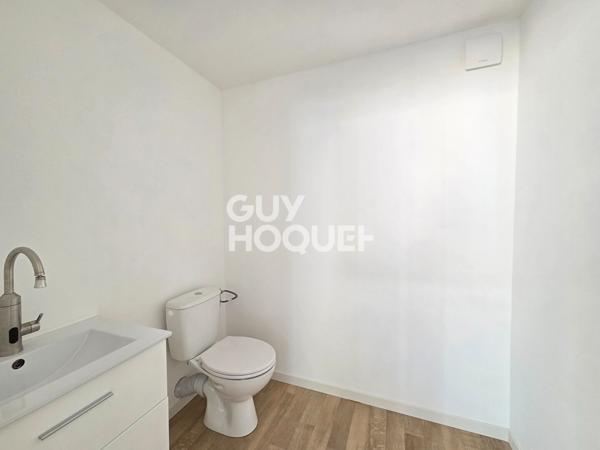 Local commercial à louer de 25 m² à Belleville en Beaujolais - Réf. 764