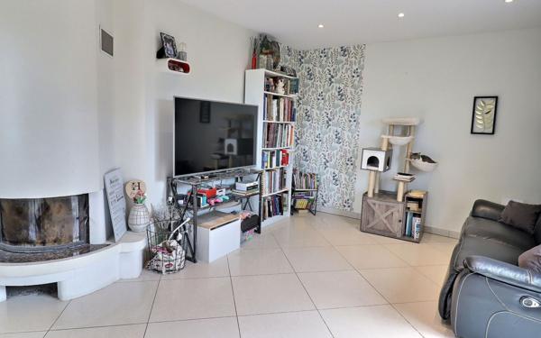 Maison à vendre    5 pièces • 131 m2 Vasselin