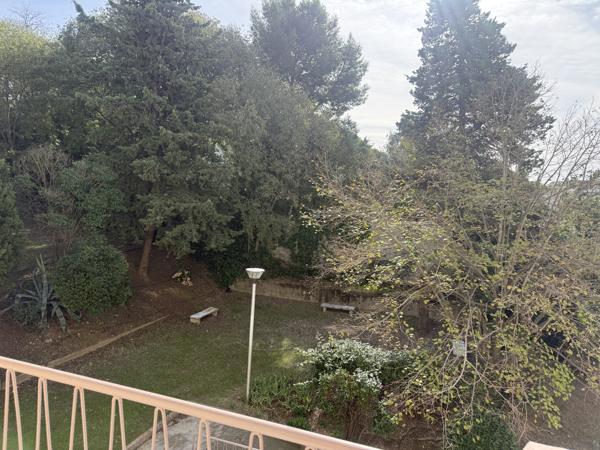 À vendre - Appartement, 4 pièces situé à Béziers (34500)