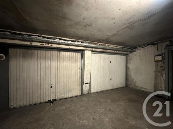 Parking à vendre  42,23 m2 PARIS - 75019
