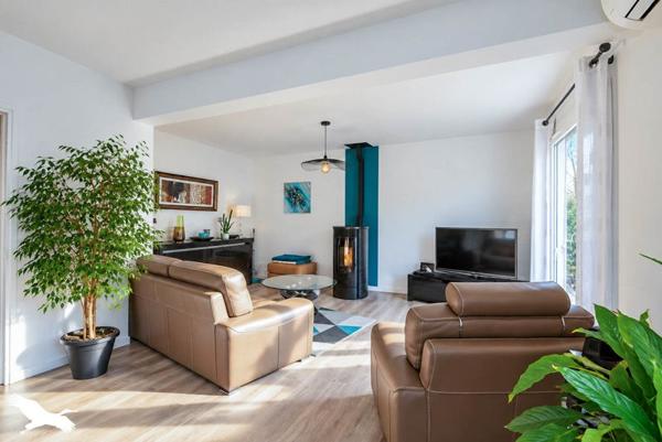 Maison à vendre 369 000 € Castelginest 5 p 138 m² DPE C