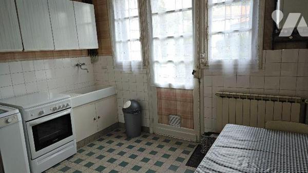 A vendre, En Charente Maritime, Royan, Quartier de la Métairie et de Pontaillac, le bien est si...