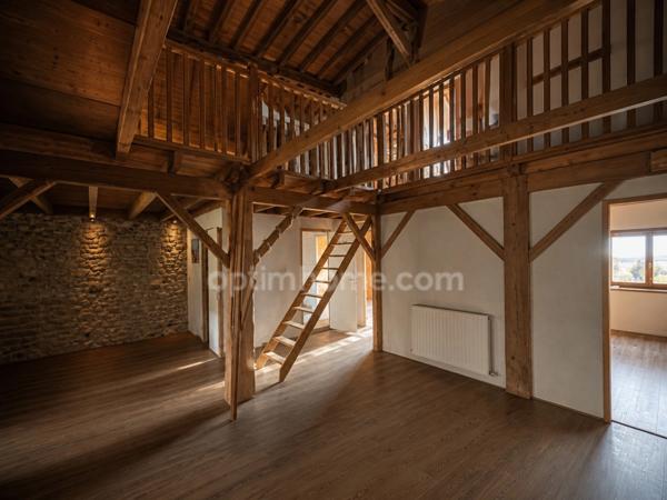 Grange transformée en habitation de 180 m2 habitable  à finir de rénover