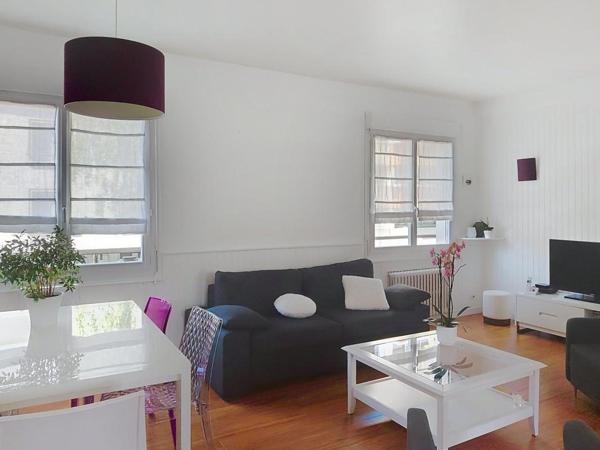 EXCLUSIVITÉ LORIENT : Bel appartement T2 entièrement rénové avec parking