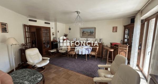 À vendre Appartement 3 pièces 86 m² - Marseille 13006