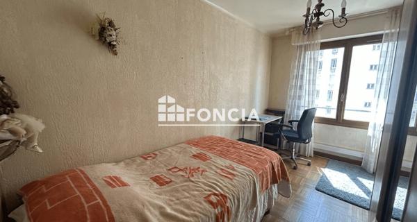 À vendre Appartement 3 pièces 86 m² - Marseille 13006
