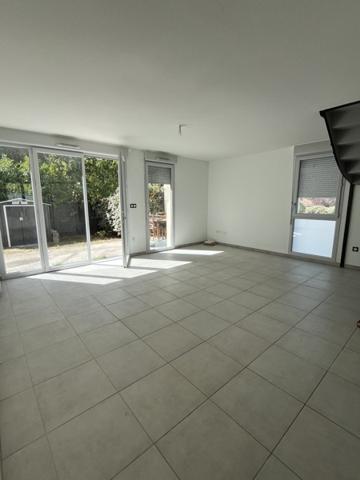 Maison à louer 1 150 € CC Bruguières 4 p 93 m² DPE C