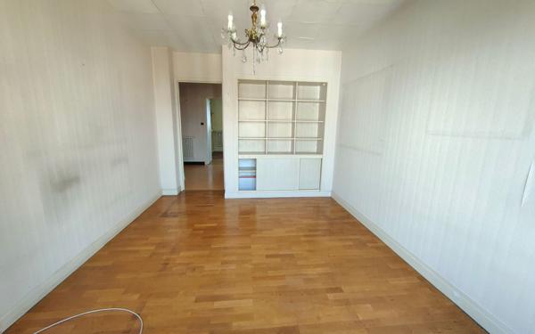 Appartement à vendre    2 pièces • 49 m2 Grenoble