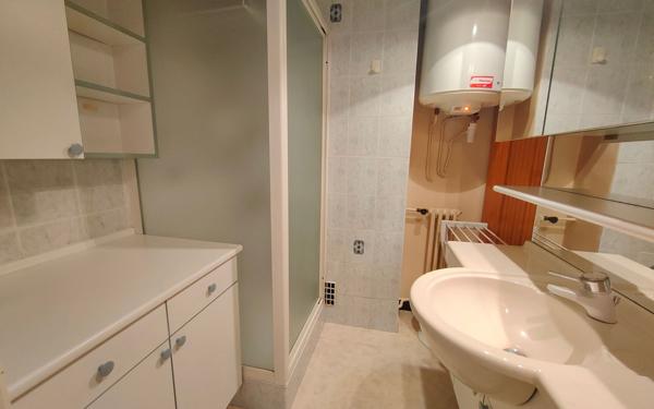 Appartement à vendre    2 pièces • 49 m2 Grenoble