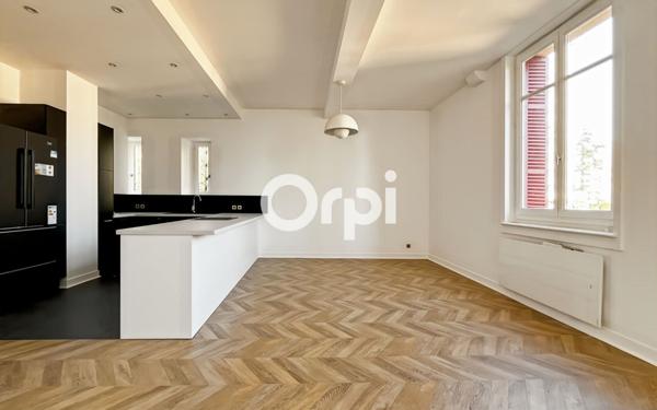 Appartement à vendre    3 pièces • 98,20 m2 Écully