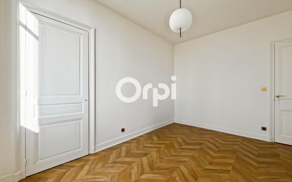 Appartement à vendre    3 pièces • 98,20 m2 Écully