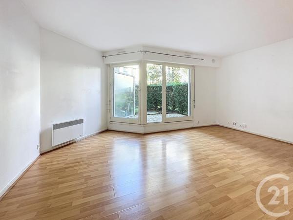 Appartement F1 à vendre  1 pièce - 30,01 m2 LE CHESNAY - 78
