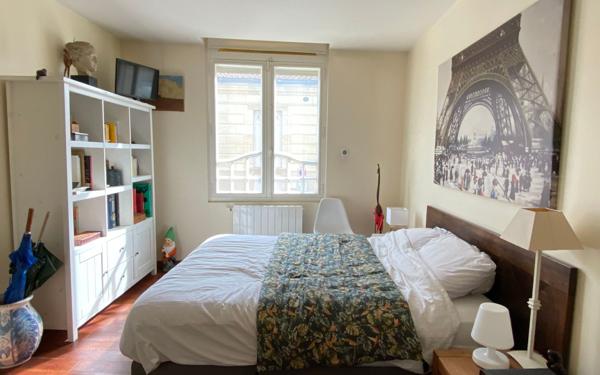 Maison à vendre    5 pièces •  Bordeaux