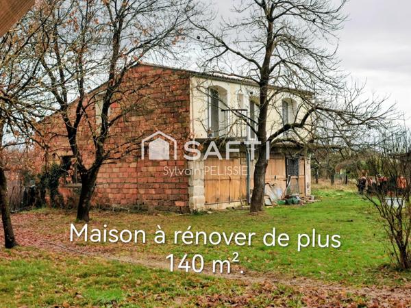 Maison lumineuse avec piscine et 5 suites, au calme de la campagne.