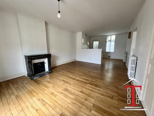 ANGERS HYPERCENTRE - APPARTEMENT T3 HAUSSMANIEN