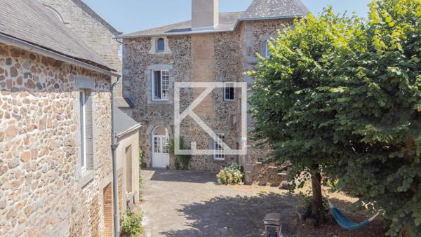 ANCIEN PRIEURÉ DE CARACTÈRE AVEC ANNEXES ET JARDIN