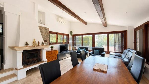 Vente                                                      Maison
                        
                     3 pièces                      64 m2                     à Fréjus