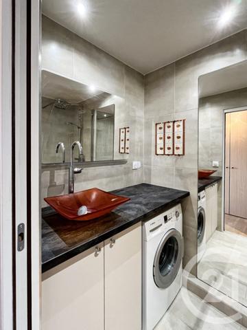 Appartement F2 à vendre  2 pièces - 57,64 m2 COURBEVOIE - 92