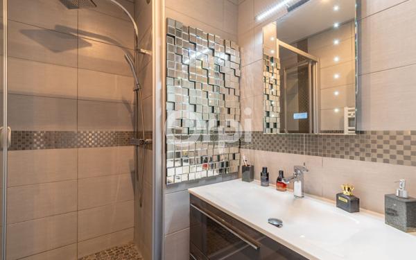 Appartement à vendre    5 pièces • 106,06 m2 Reims