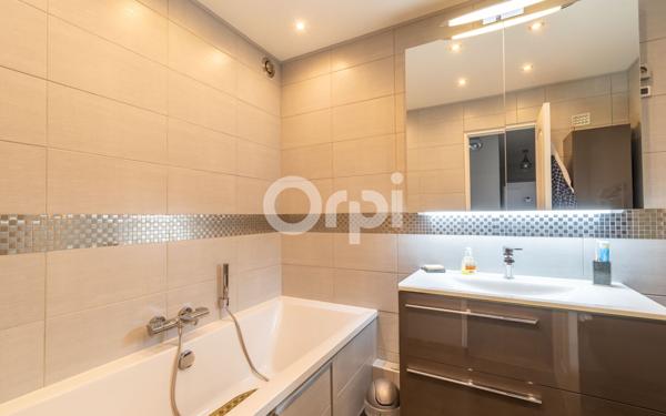Appartement à vendre    5 pièces • 106,06 m2 Reims
