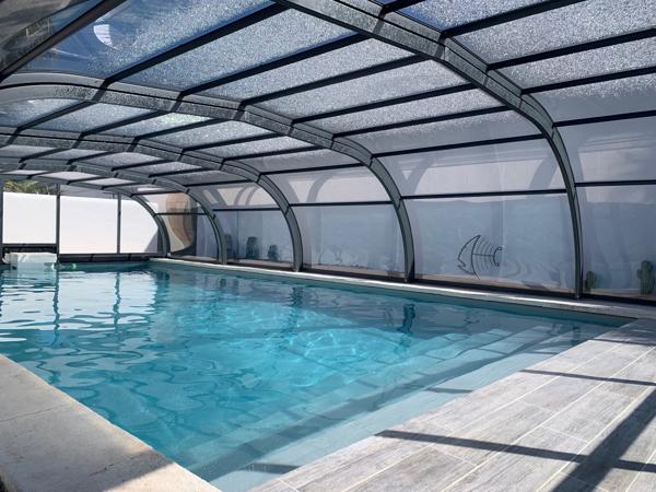 Les Grenettes - Maison de plain pied, piscine et stationnement