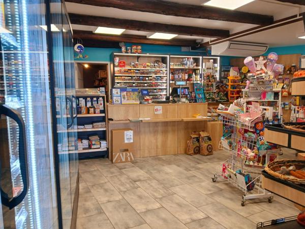 Opportunité rare - Commerce multi-activités