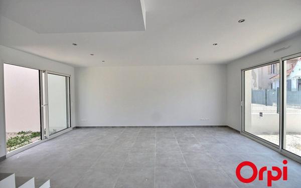 Maison à vendre    4 pièces • 102 m2 Marseille 13