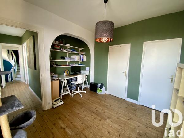 Maison à vendre 9 pièces 184 m² Château-Renault