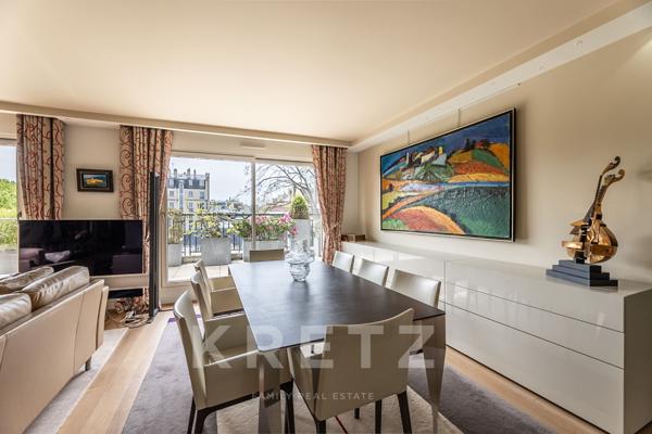 Penthouse avec terrasse à Neuilly-sur-Seine