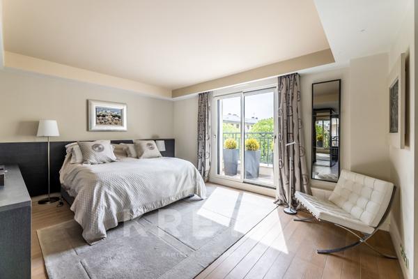 Penthouse avec terrasse à Neuilly-sur-Seine