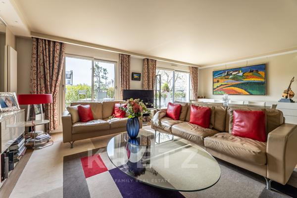 Penthouse avec terrasse à Neuilly-sur-Seine