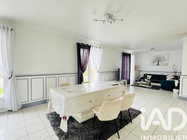 Maison à vendre 9 pièces 250 m² Pont-Saint-Martin